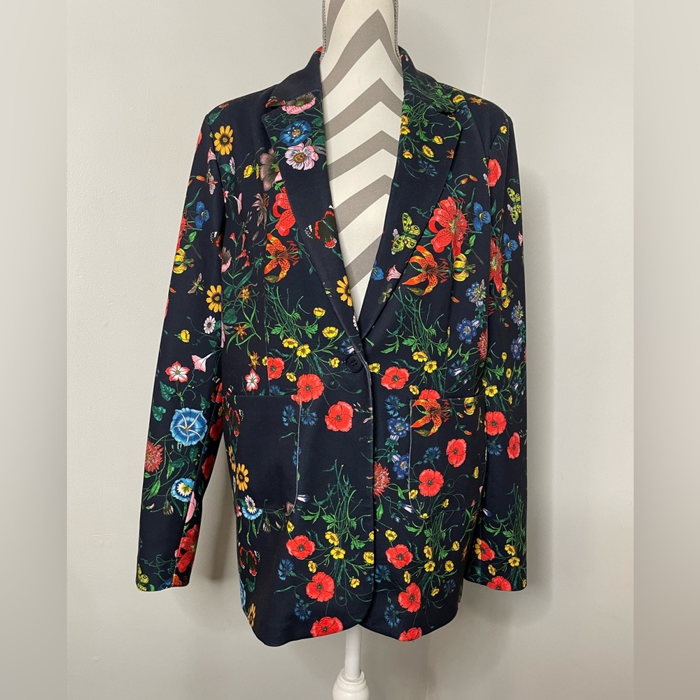 Kelly by Clinton Kelly blazer.